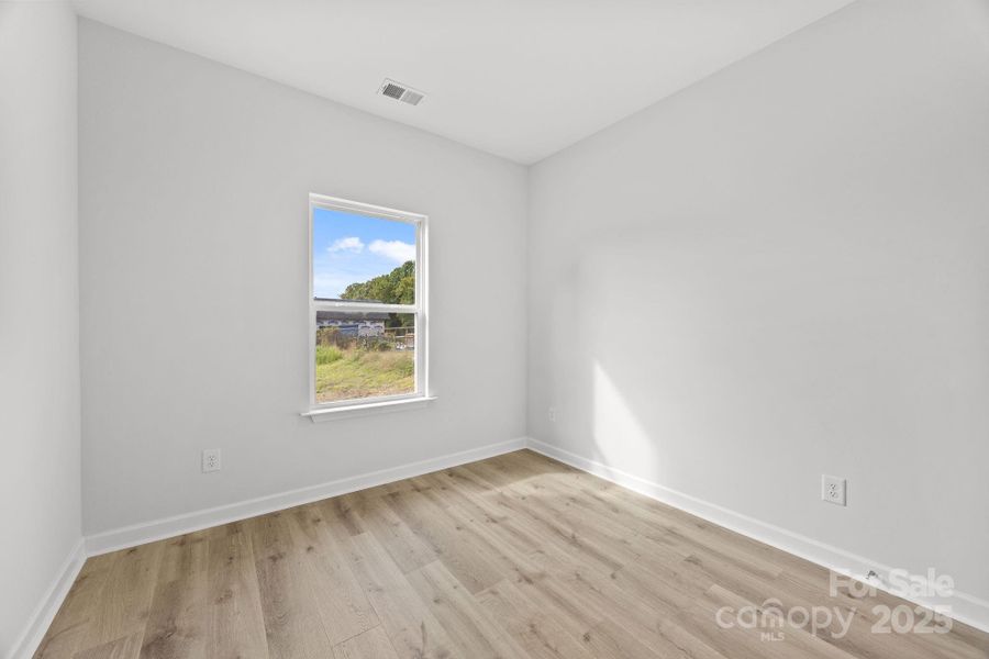 Spacious, unfurnished interior of a new home in , Gastonia (Image 7).