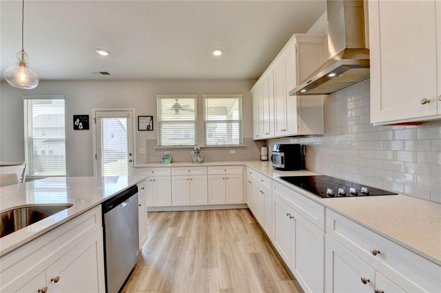 Furnished interior view inside a new home in Adagio, Dacula (Image 25).