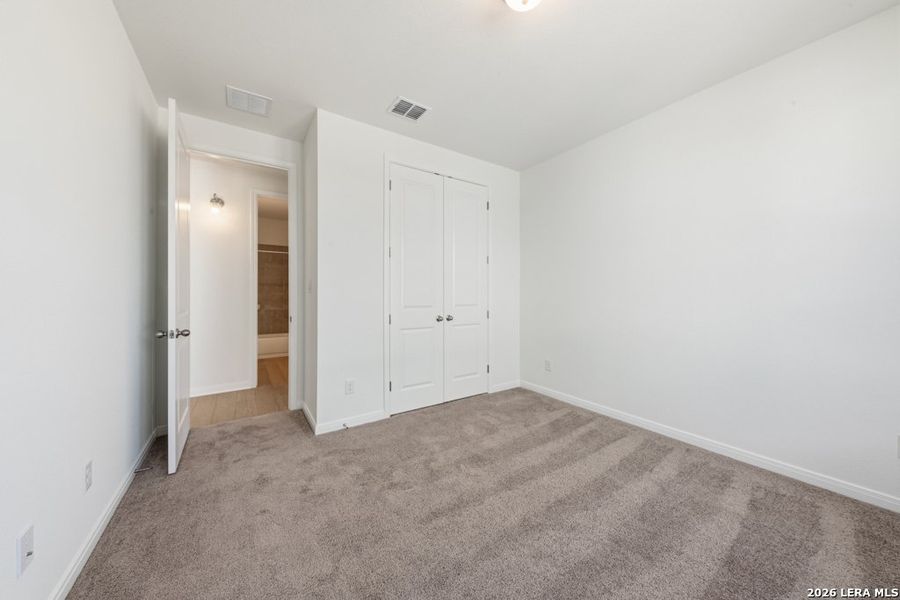 Spacious, unfurnished interior of a new home in , New Braunfels (Image 11).