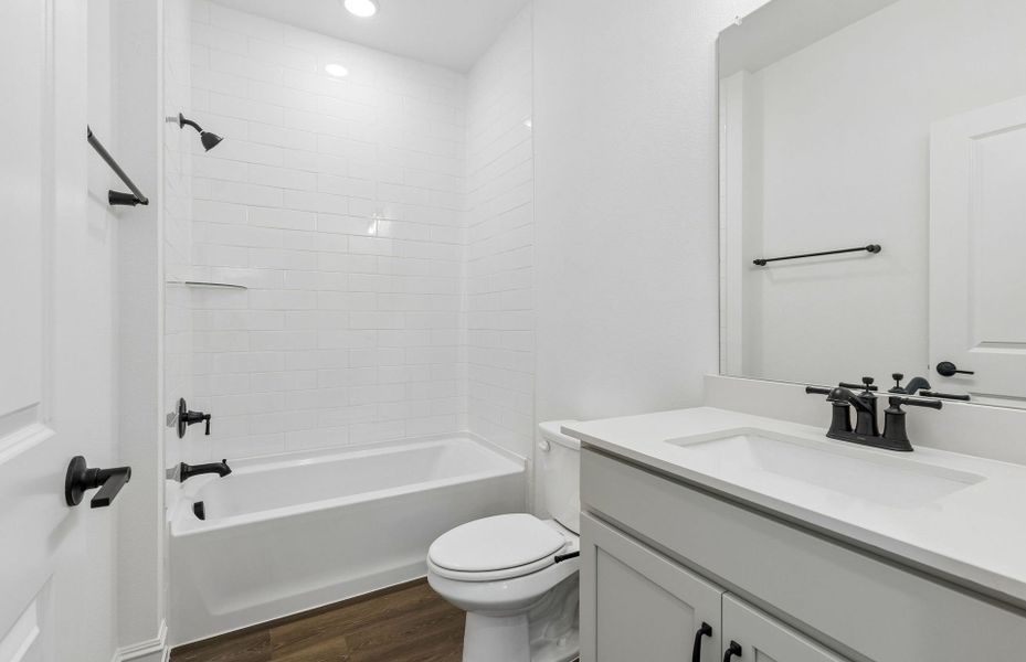 Representative furnished interior of a home built from the Azle by Pulte Homes in Wilson Creek Meadows, Celina (Image 8).