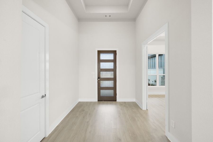 Spacious, unfurnished interior of a new home in Byrum Ranch, Venus (Image 18).