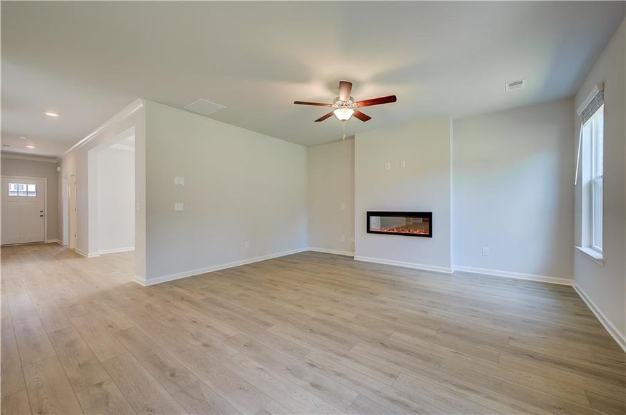 Spacious, unfurnished interior of a new home in Bowers Farm, McDonough (Image 26).