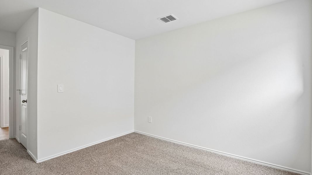 Spacious, unfurnished interior of a new home in Talavera, Kyle (Image 31).