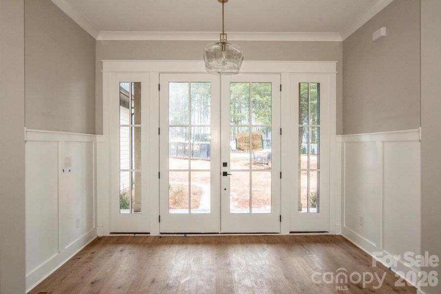 Spacious, unfurnished interior of a new home in , Mooresville (Image 34).