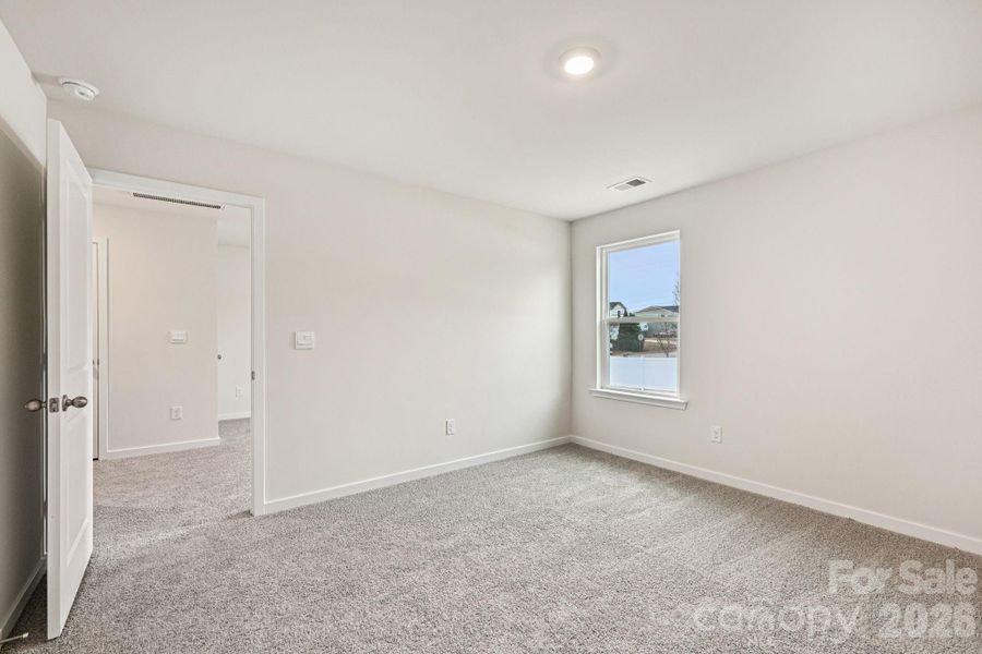Spacious, unfurnished interior of a new home in Silverstein, Salisbury (Image 16).