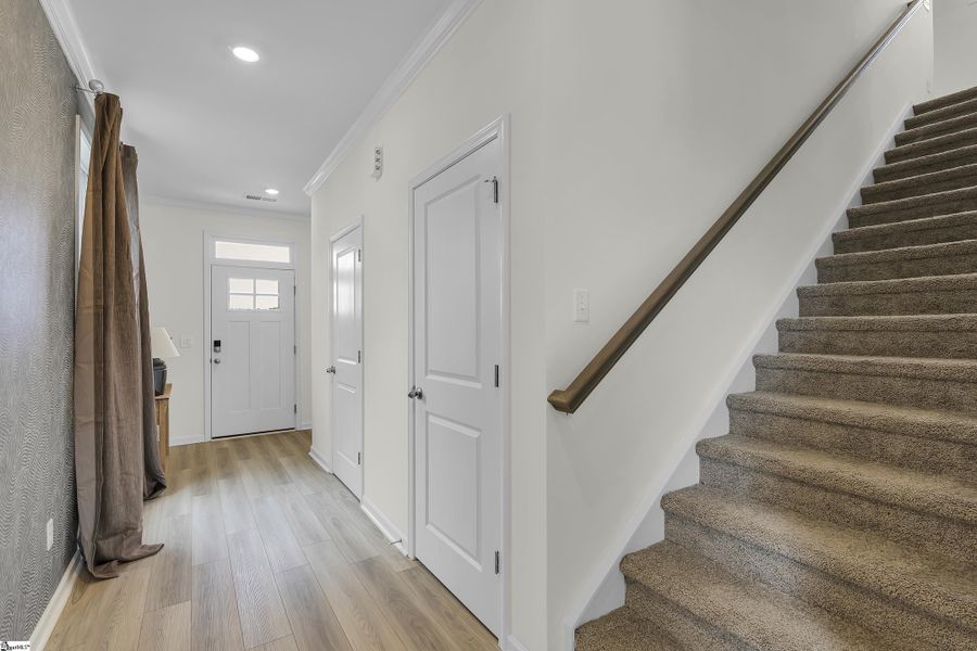Spacious, unfurnished interior of a new home in Halton Oaks, Spartanburg (Image 19). Spacious, unfurnished interior of a new home in Halton Oaks, Spartanburg (Image 19).