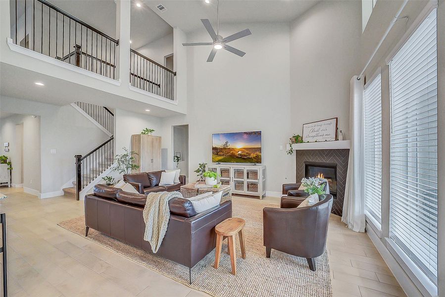 Furnished interior view inside a new home in Beacon Hill, Waller (Image 6).