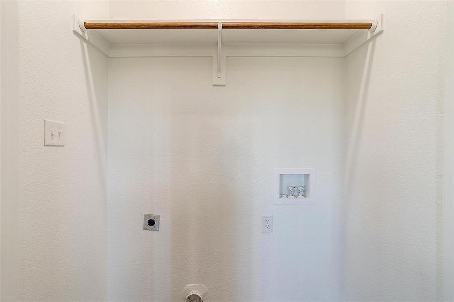 Spacious, unfurnished interior of a new home in , Rio Vista (Image 19).