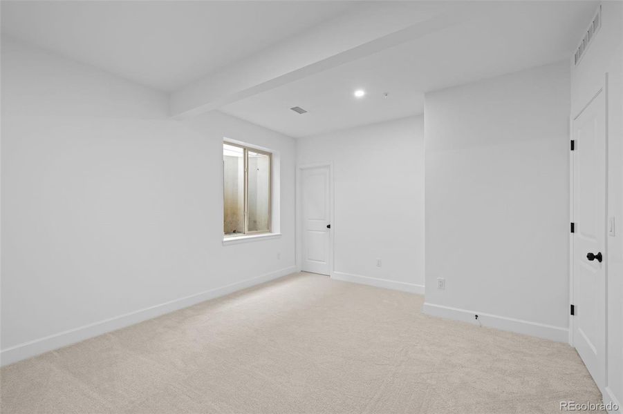Spacious, unfurnished interior of a new home in , Littleton (Image 40).