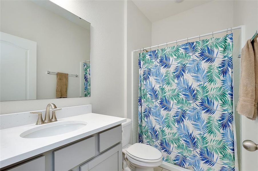 Furnished interior view inside a new home in , Bradenton (Image 37).