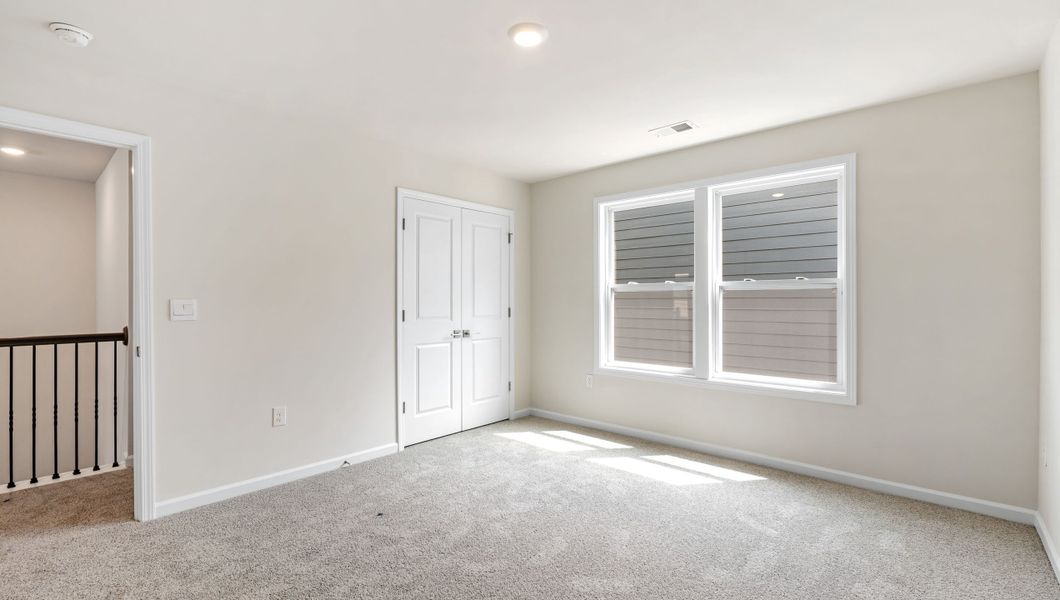 Spacious, unfurnished interior of a new home in Williams Ridge, Woodruff (Image 33).