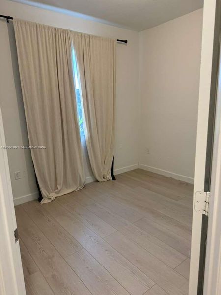 Spacious, unfurnished interior of a new home in , Miami (Image 11).
