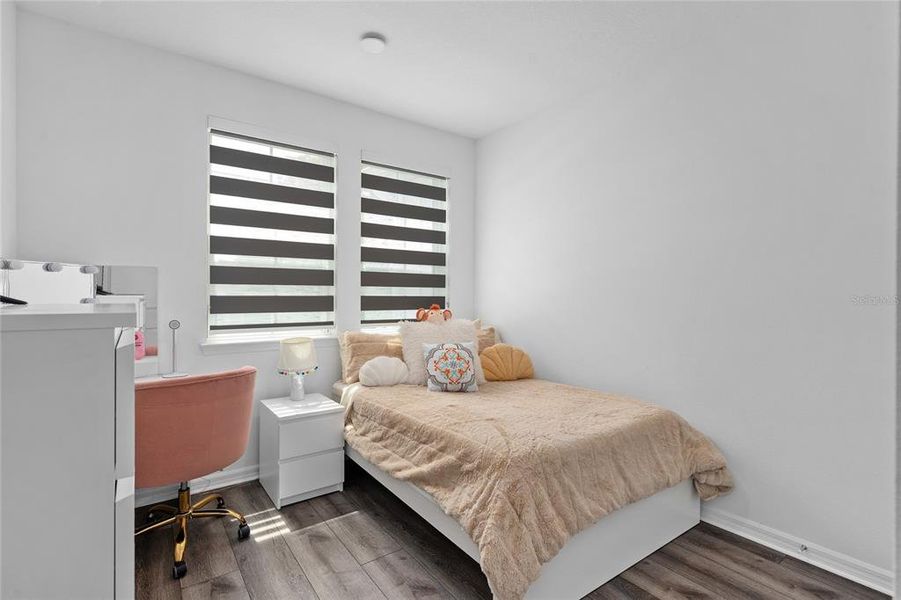 Furnished interior view inside a new home in Aulin Square, Oviedo (Image 35).