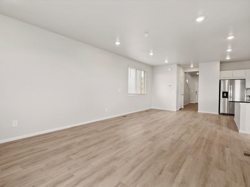 Spacious, unfurnished interior of a new home in Lake Bluff, Greeley (Image 9). Spacious, unfurnished interior of a new home in Lake Bluff, Greeley (Image 9).