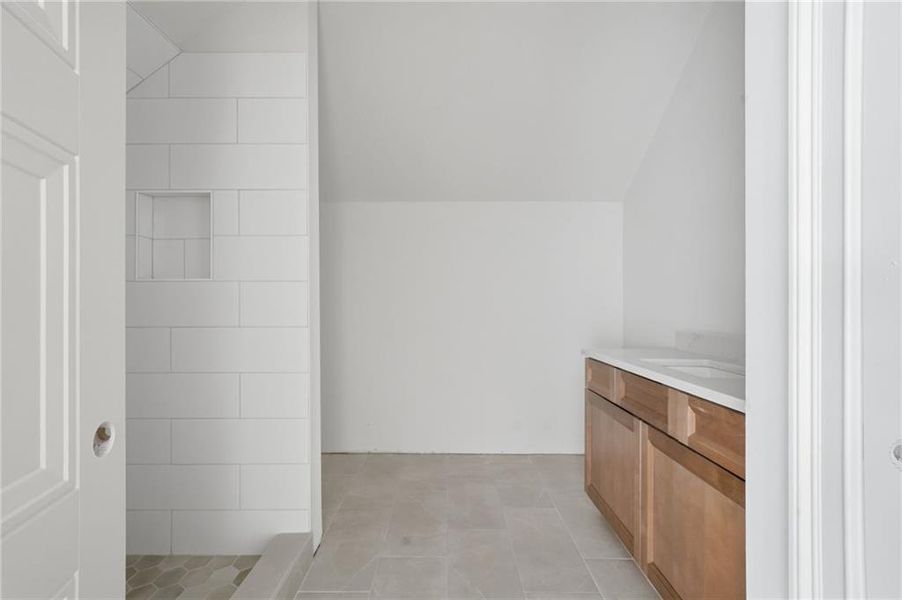 Image 53 of a home in .