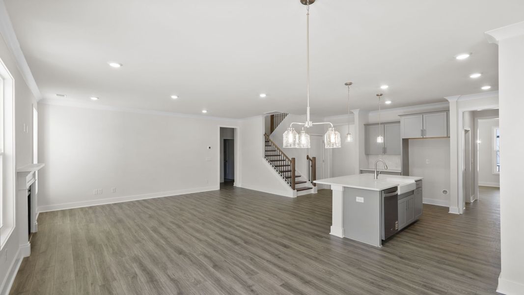 Spacious, unfurnished interior of a new home in Hemlock, Williamston (Image 19).