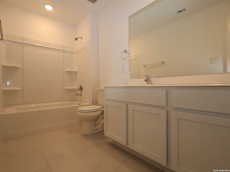 Furnished interior view inside a new home in Mesquite Ridge, San Antonio (Image 8).