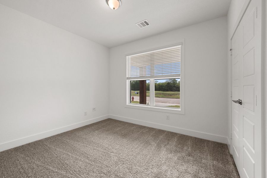 Spacious, unfurnished interior of a new home in Heritage Towne, Midlothian (Image 16). Spacious, unfurnished interior of a new home in Heritage Towne, Midlothian (Image 16).