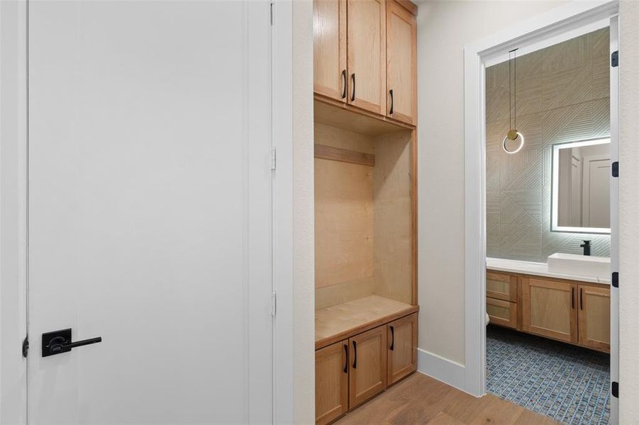 Spacious, unfurnished interior of a new home in Pecan Plantation, Granbury (Image 34). Spacious, unfurnished interior of a new home in Pecan Plantation, Granbury (Image 34).