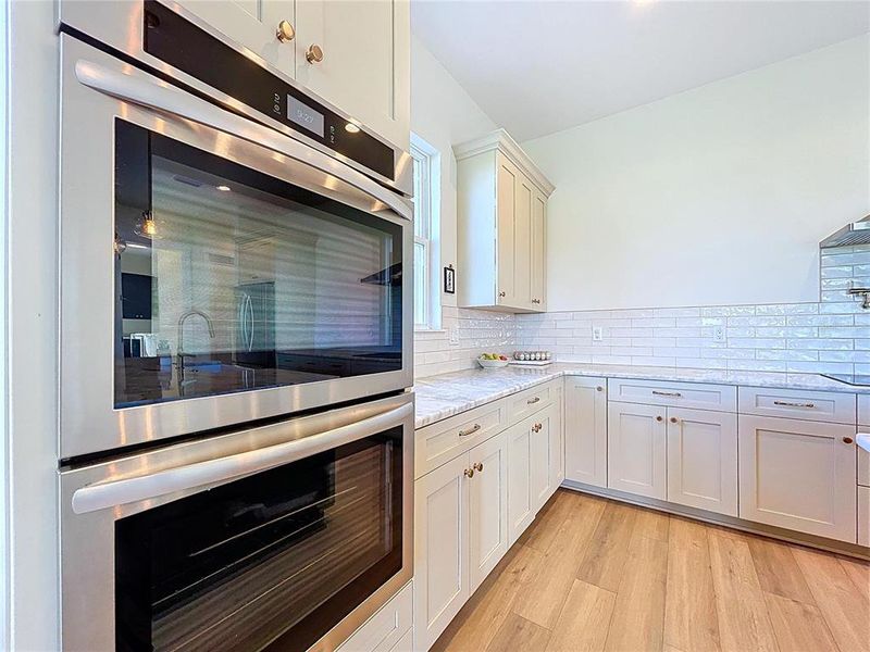 Furnished interior view inside a new home in , Plant City (Image 7).