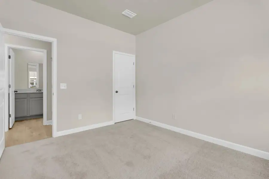 Similar Palmetto floorplan with Serene Collection. Features and finishes vary.