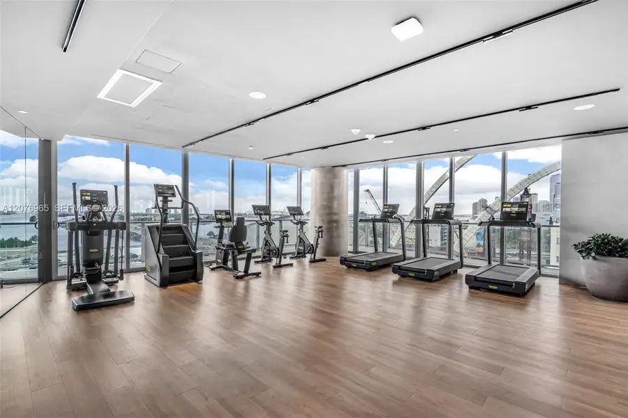 Community amenities in , Miami (Image 49).