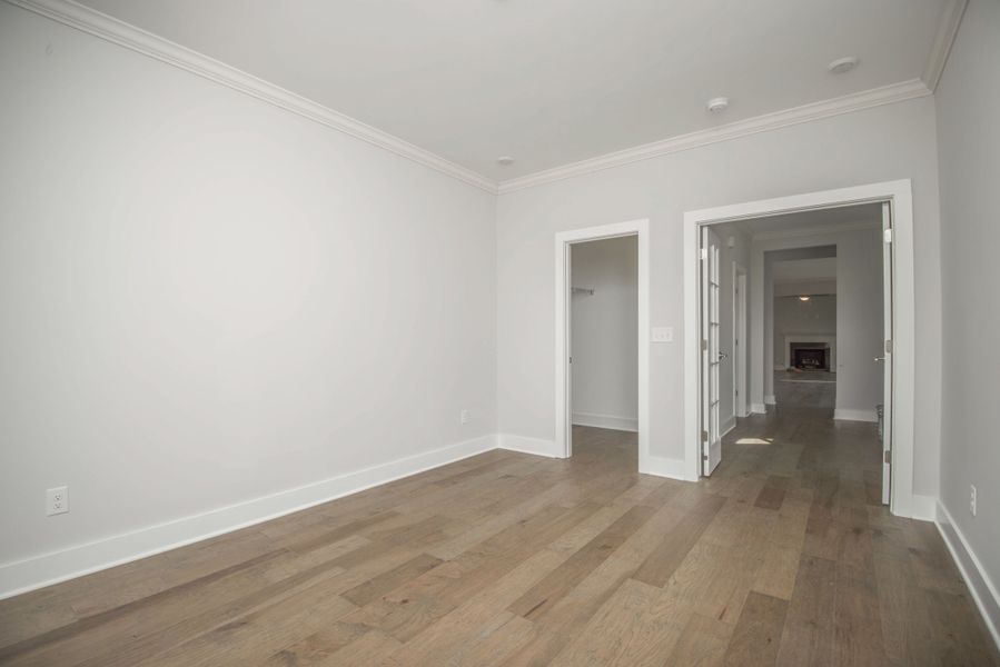 *Photo of example home. Selections and Finishes May Vary.* *Photo of example home. Selections and Finishes May Vary.*