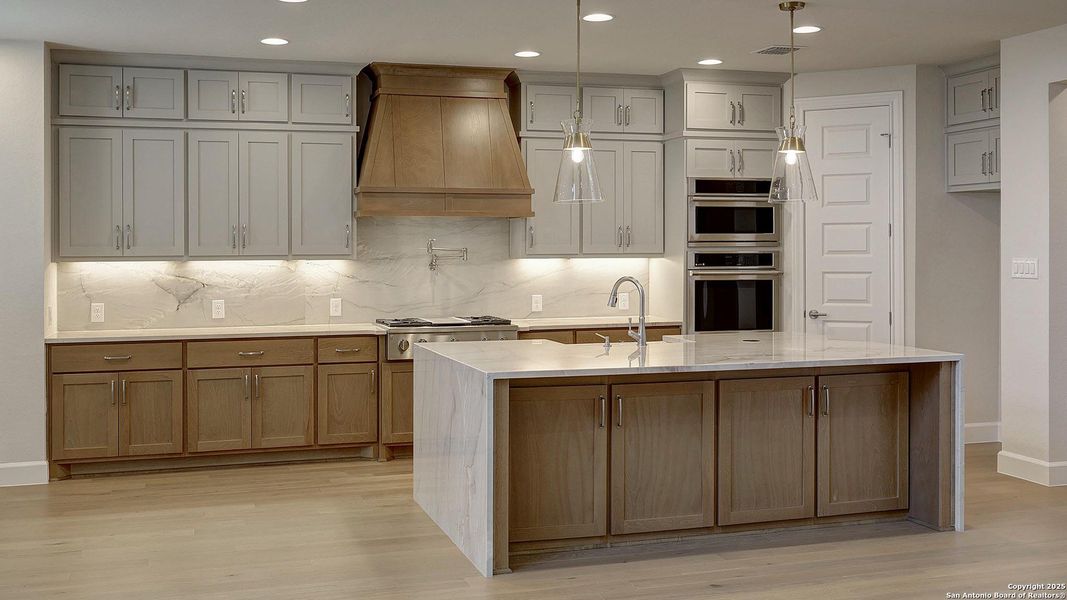 Furnished interior view inside a new home in The Dominion 70', San Antonio (Image 8). Furnished interior view inside a new home in The Dominion 70', San Antonio (Image 8).