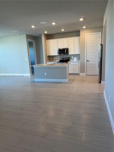 Spacious, unfurnished interior of a new home in , Port St. Lucie (Image 15). Spacious, unfurnished interior of a new home in , Port St. Lucie (Image 15).