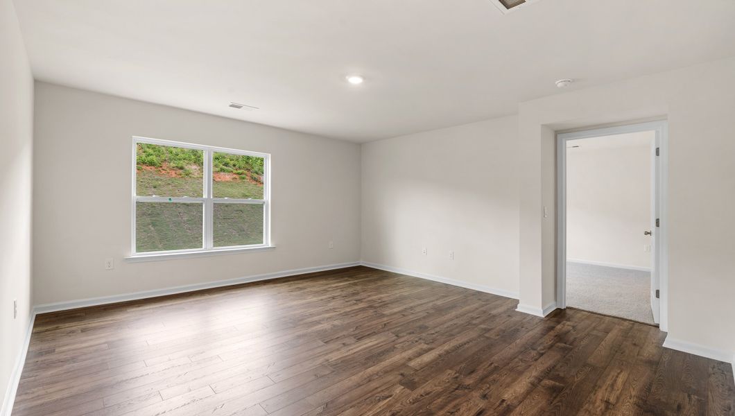 Spacious, unfurnished interior of a new home in Lakestone, Woodruff (Image 24). Spacious, unfurnished interior of a new home in Lakestone, Woodruff (Image 24).