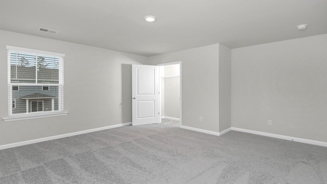 Spacious, unfurnished interior of a new home in Leatherstone, Blythewood (Image 36).