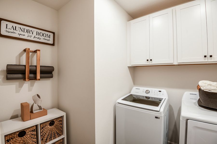 Representative furnished interior of a home built from the Selby Flex by Risewell Homes in Trinity Lakes, Groveland (Image 11). Representative furnished interior of a home built from the Selby Flex by Risewell Homes in Trinity Lakes, Groveland (Image 11).
