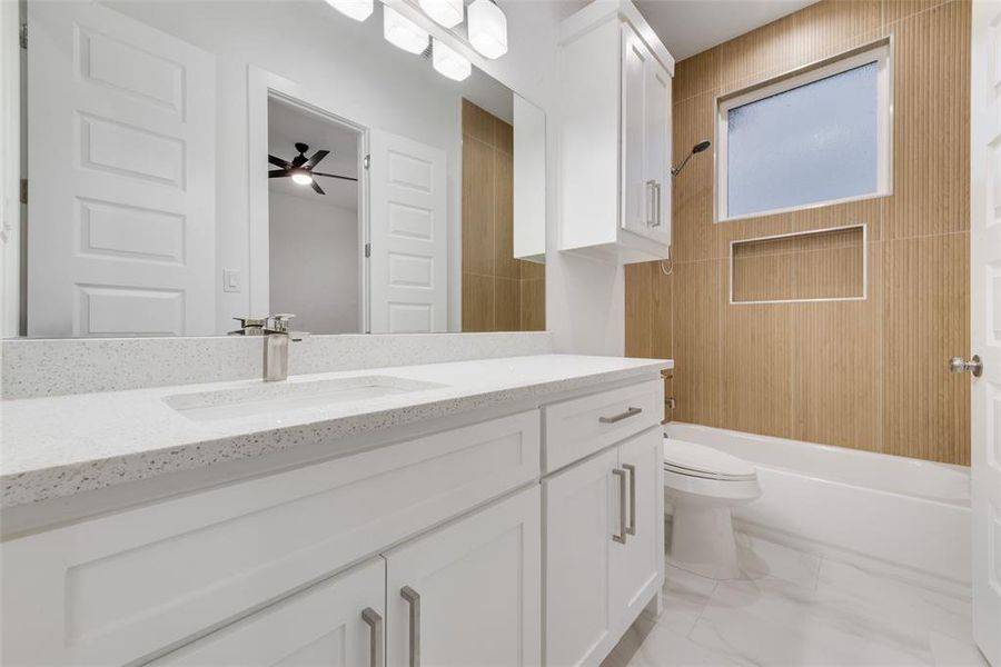 Furnished interior view inside a new home in , Dallas (Image 4).