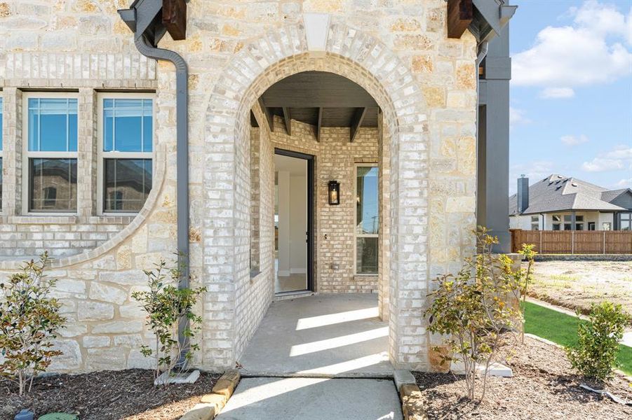 Exterior details and patio area of a home in Somerset, Venus (Image 27).