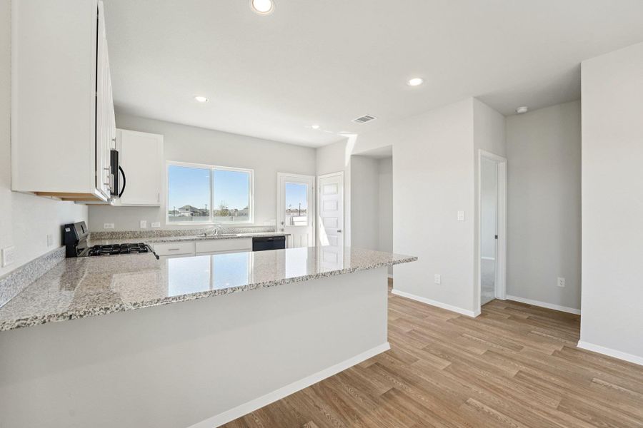 Light & Bright Open Concept Kitchen