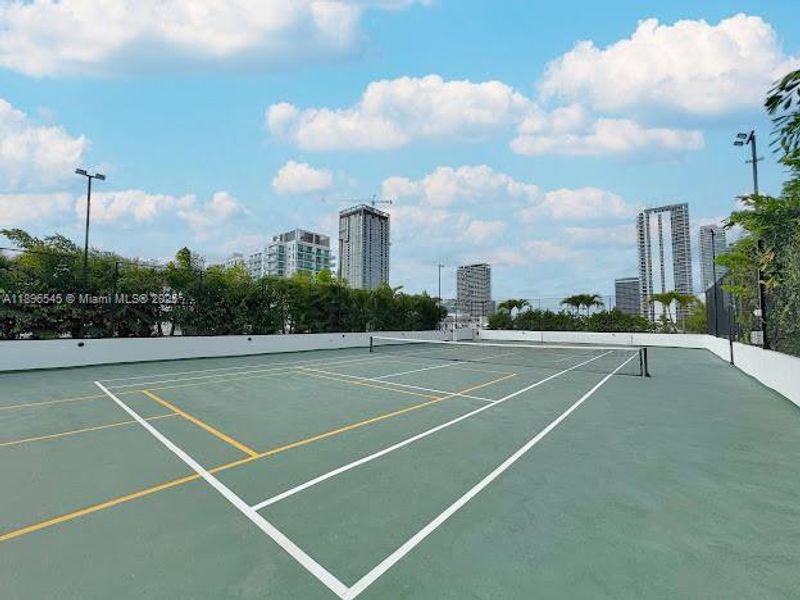 Community amenities in , Miami (Image 55). Community amenities in , Miami (Image 55).