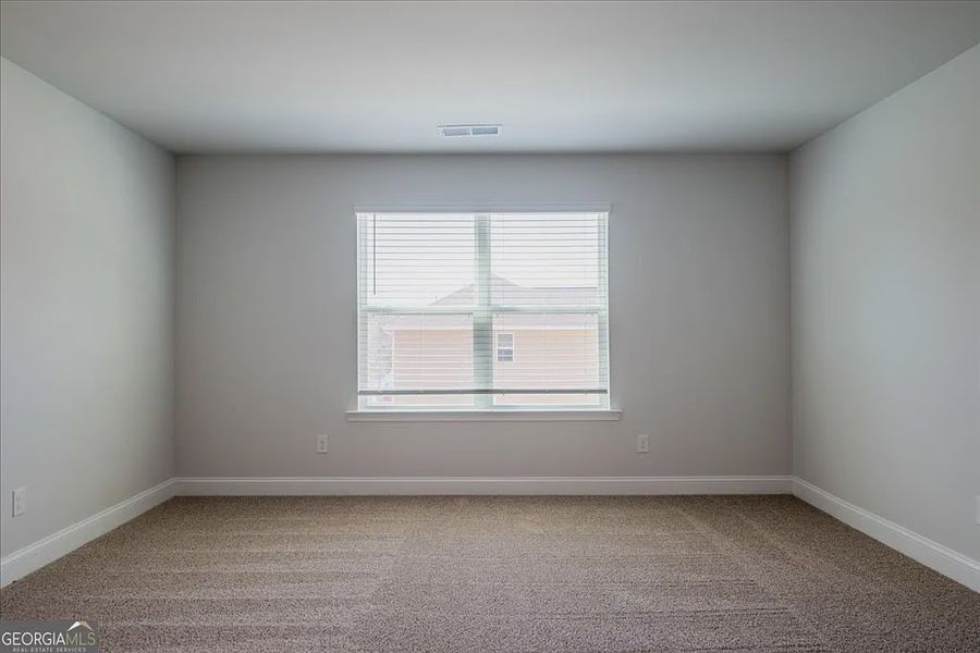 Spacious, unfurnished interior of a new home in Oakview Estates, Macon (Image 30). Spacious, unfurnished interior of a new home in Oakview Estates, Macon (Image 30).