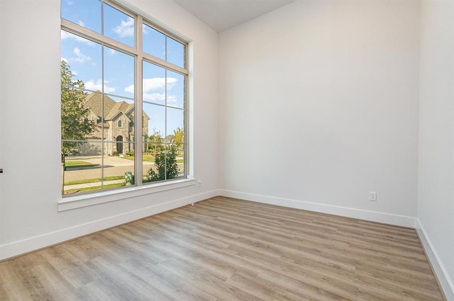 Spacious, unfurnished interior of a new home in Cambridge Crossing 50', Celina (Image 17).