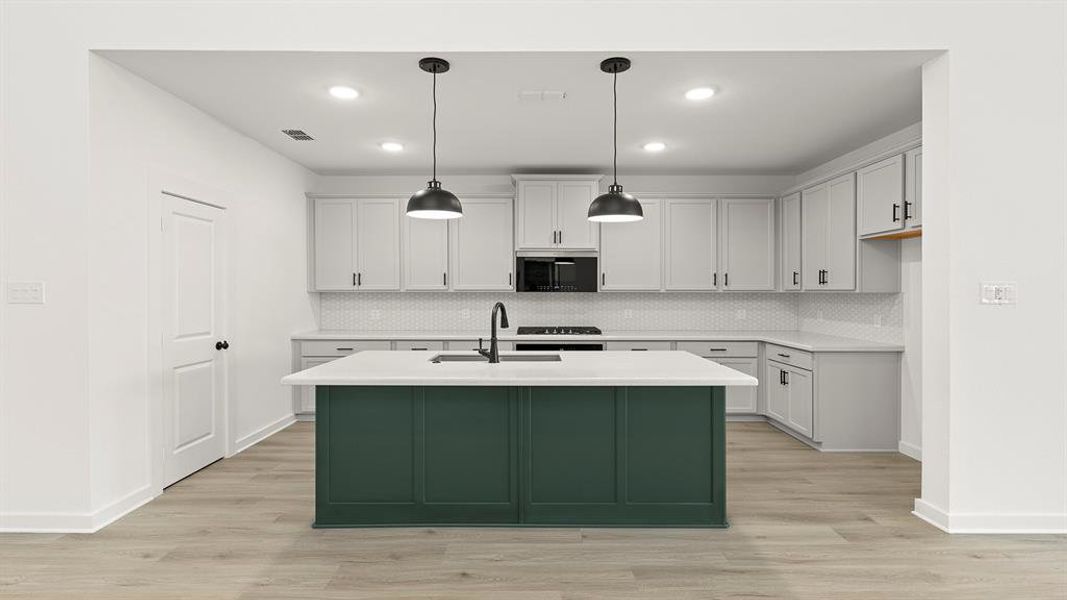 06. 9317 Derry - Kitchen