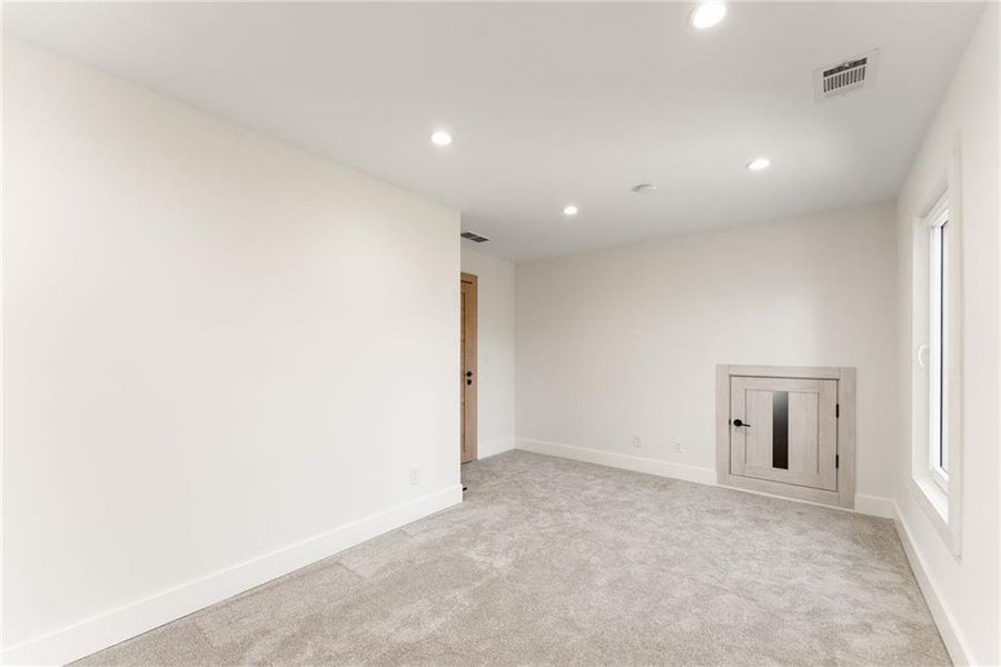 Spacious, unfurnished interior of a new home in , Cumming (Image 52).