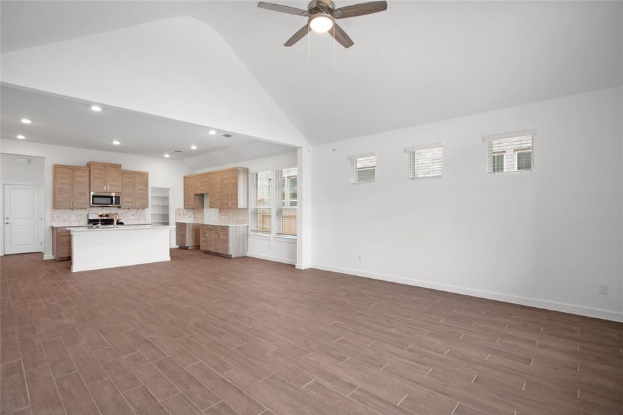 *PHOTO REPRESENTATIVE OF FLOORPLAN ONLY*