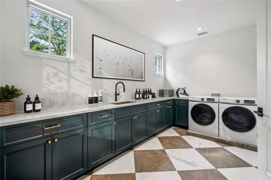 Furnished interior view inside a new home in , Atlanta (Image 16).