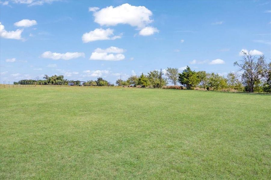 Natural landscape and outdoor views near in Sherman (Image 26). Natural landscape and outdoor views near in Sherman (Image 26).