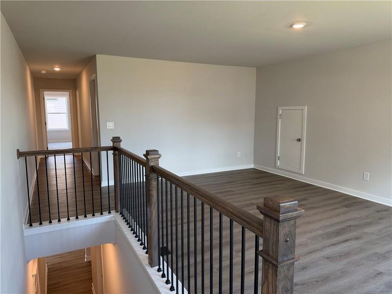 Spacious, unfurnished interior of a new home in Mallard’s Landing, Jefferson (Image 28).