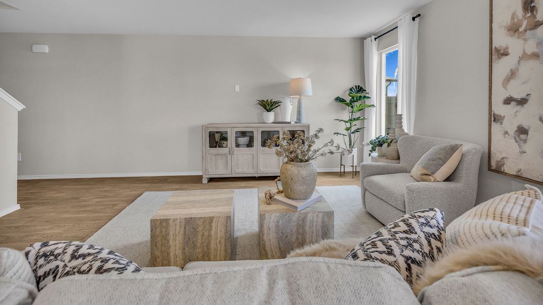 Representative furnished interior of a home built from the The Franklin by D.R. Horton in Ladera, Luling (Image 12).