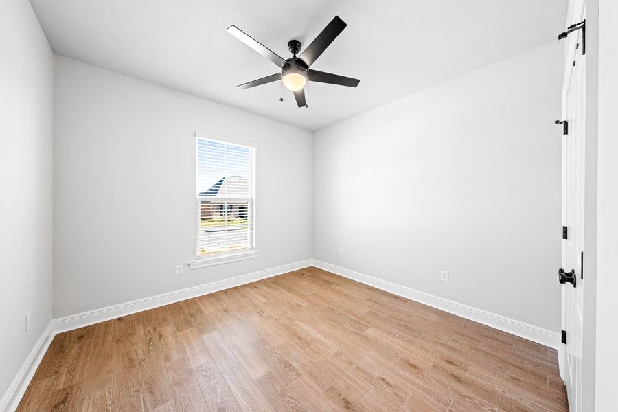 Spacious, unfurnished interior of a new home in Sentinel Ridge, Pace (Image 16). Spacious, unfurnished interior of a new home in Sentinel Ridge, Pace (Image 16).