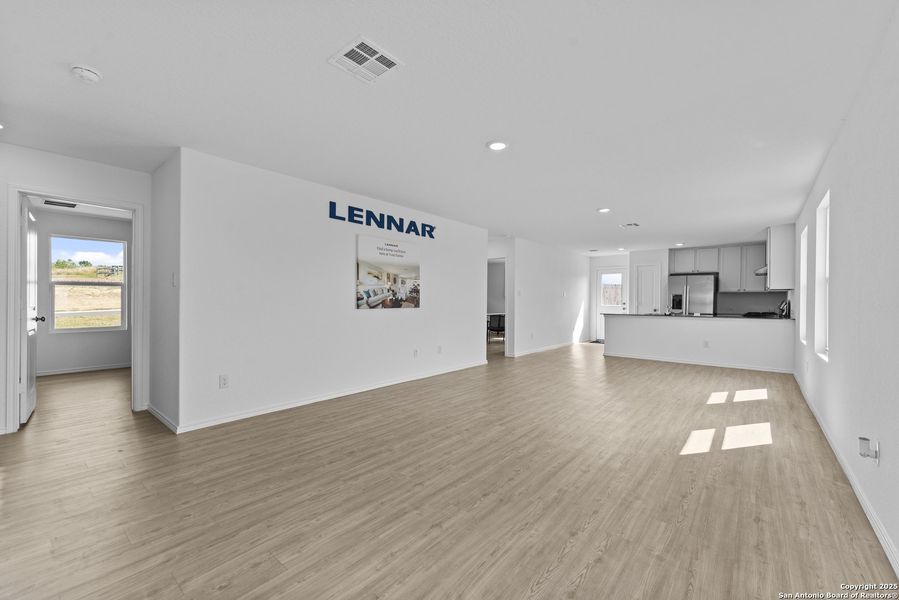 Spacious, unfurnished interior of a new home in , New Braunfels (Image 12).
