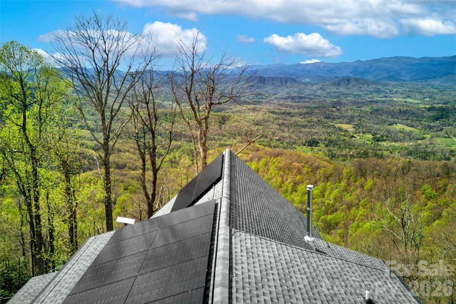 Image 47 of a home in .