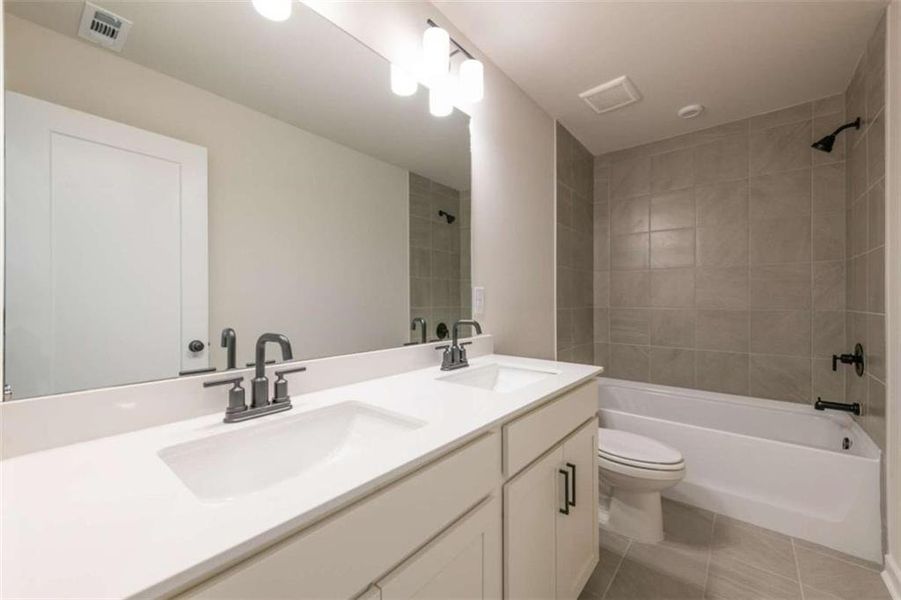 Furnished interior view inside a new home in Cambridge at Steels Bridge: Steels Bridge, Canton (Image 9).