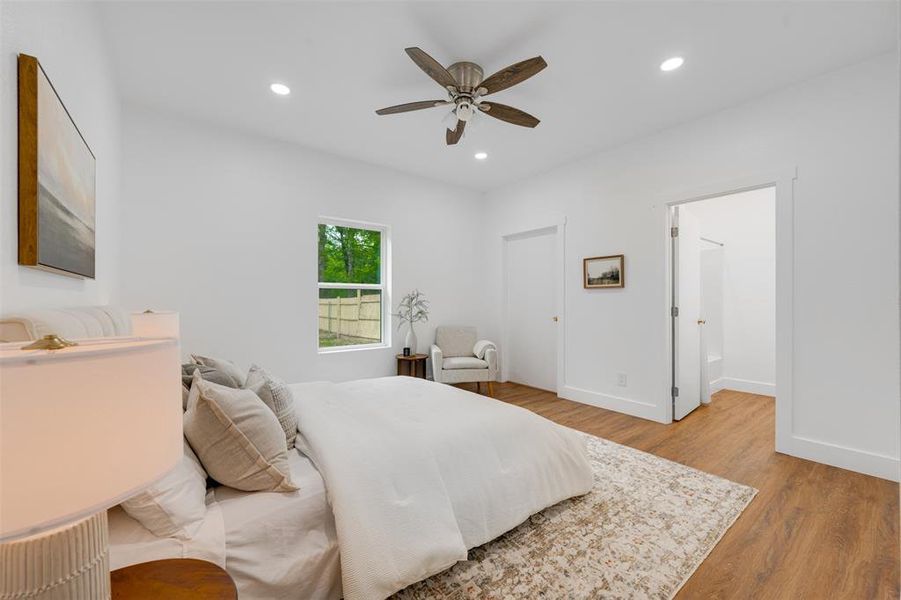 Furnished interior view inside a new home in , Sumner (Image 15).